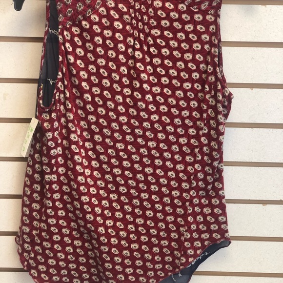 Tiny Navy Floral w/embroidery SL button front. Size S - Picture 5 of 8